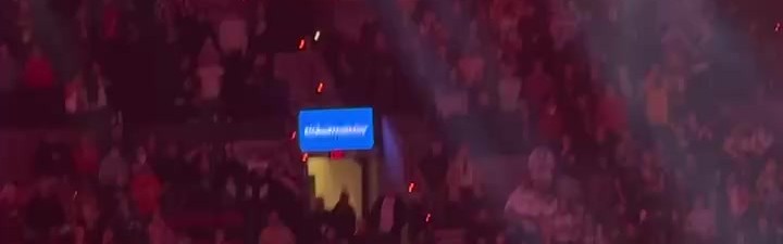 jjb-小吧现场直击>利拉德今天开场前为纪念马丁·路德·金致辞