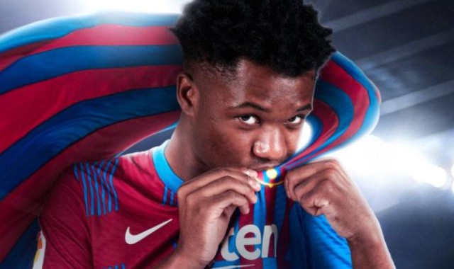 竞技宝网页版-官方：巴萨与安苏·法蒂续约至2027年 违约金10亿