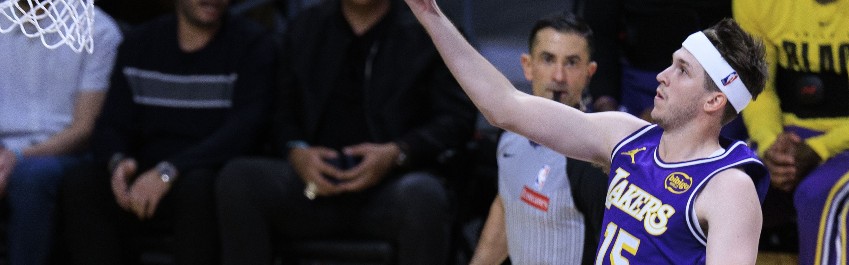 竞技宝app-湖人2将回暖彻底拔高上限！里弗斯连爆三场，艾顿统治内线攻守！