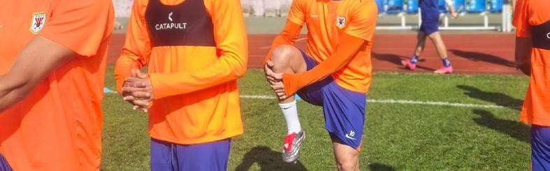 竞技宝app-泰山对二雷太宽容了！洛佩斯把彭啸练出来了，1米91中场空降青岛