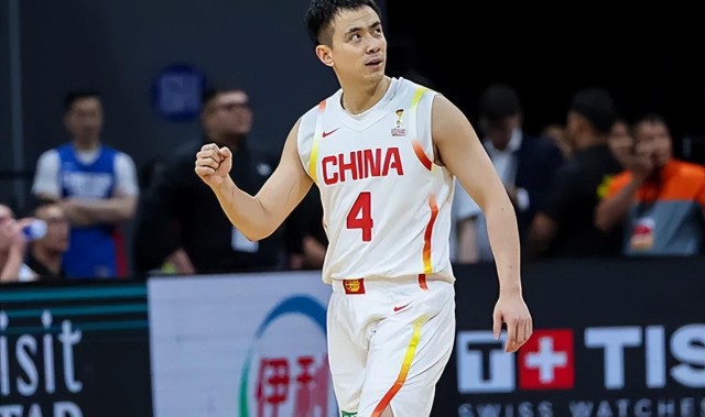 竞技宝app-男篮4将打服黑粉！继伟李弘权主导末节，余嘉豪回暖，小高太好用